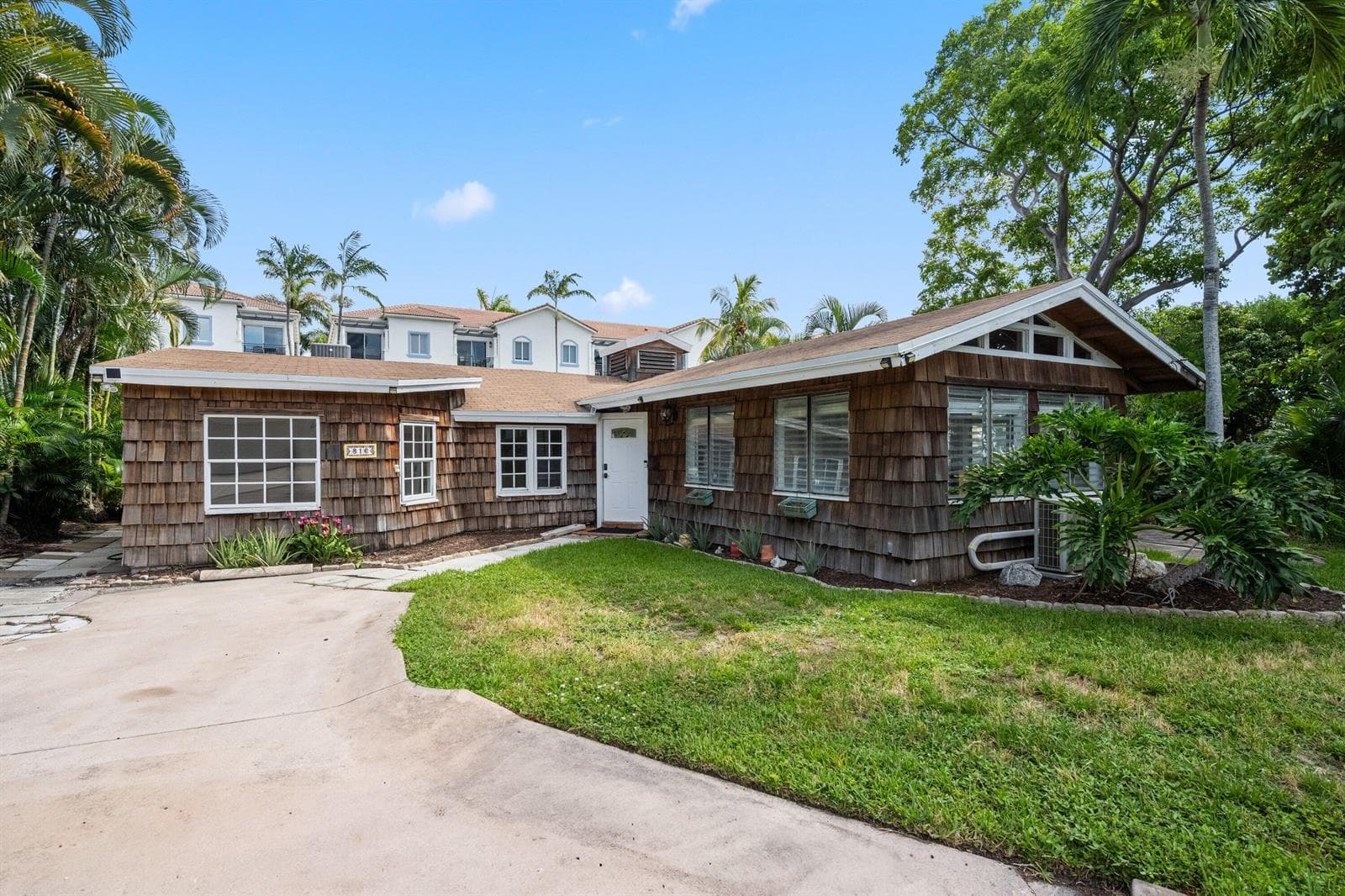 816 CHUKKER Road, Delray Beach, FL 33483 photo 2