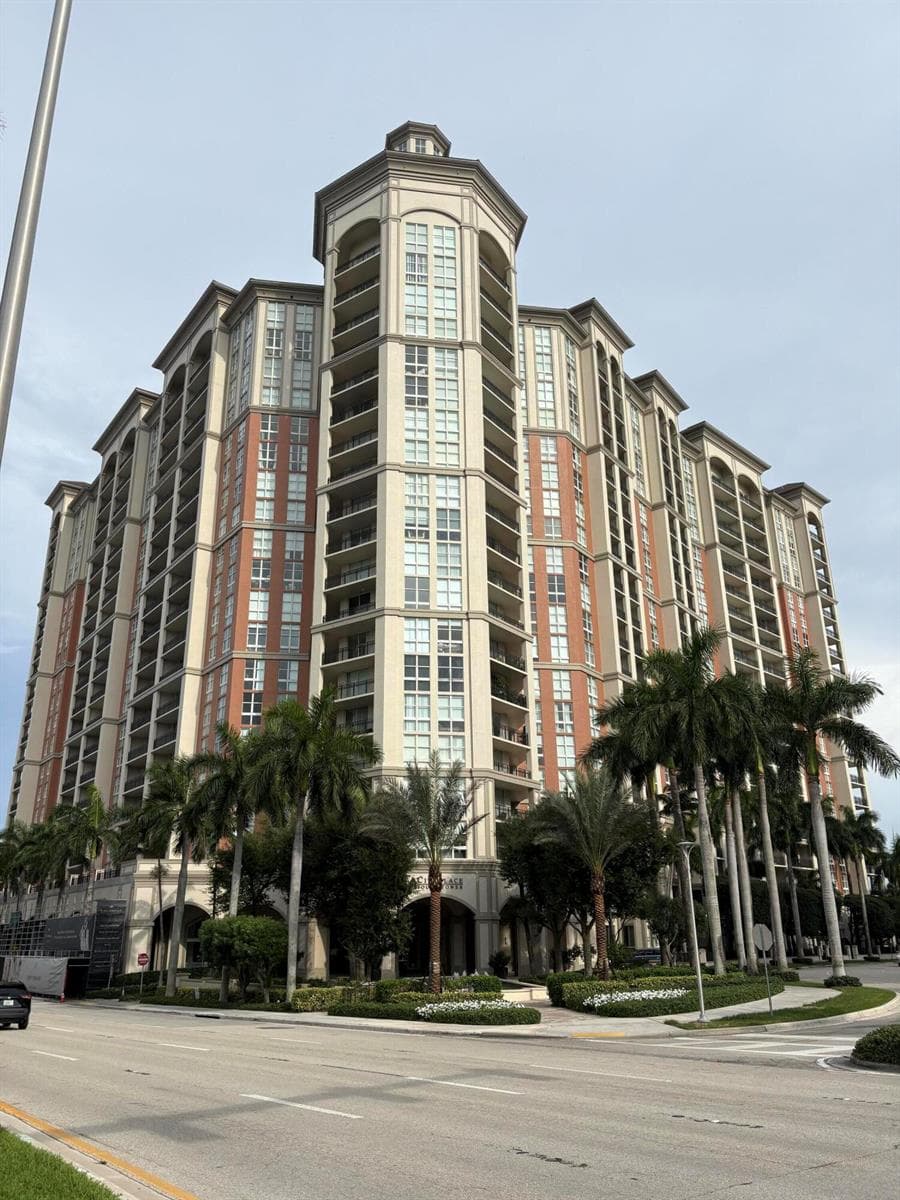 550 OKEECHOBEE Boulevard # 825, West Palm Beach, FL 33401 photo 2