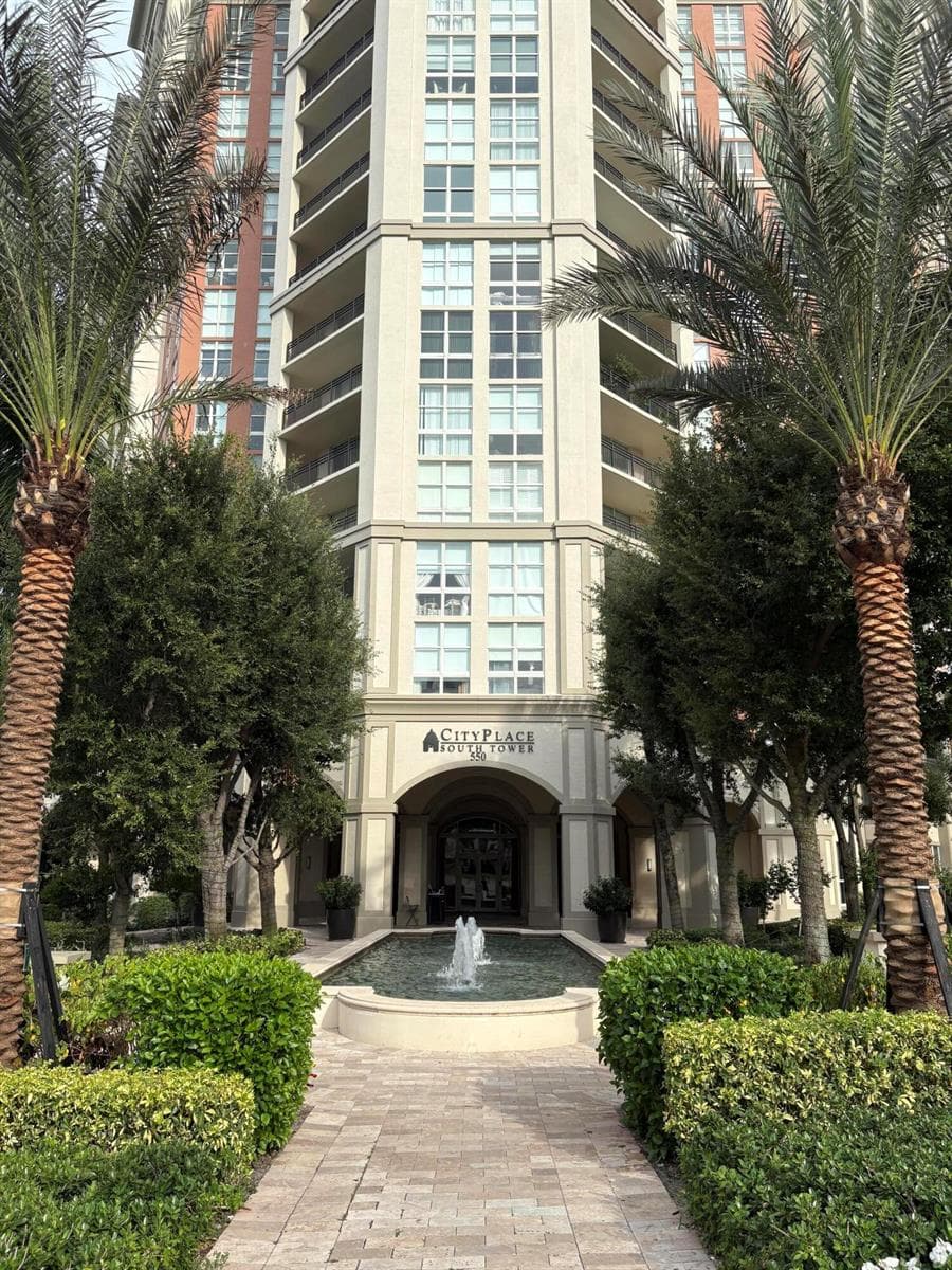 550 OKEECHOBEE Boulevard # 825, West Palm Beach, FL 33401