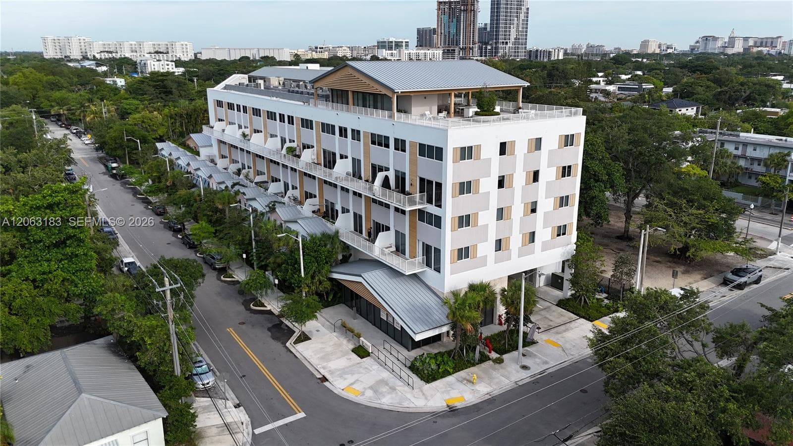 3335 Thomas Ave # 211, Miami, FL 33133