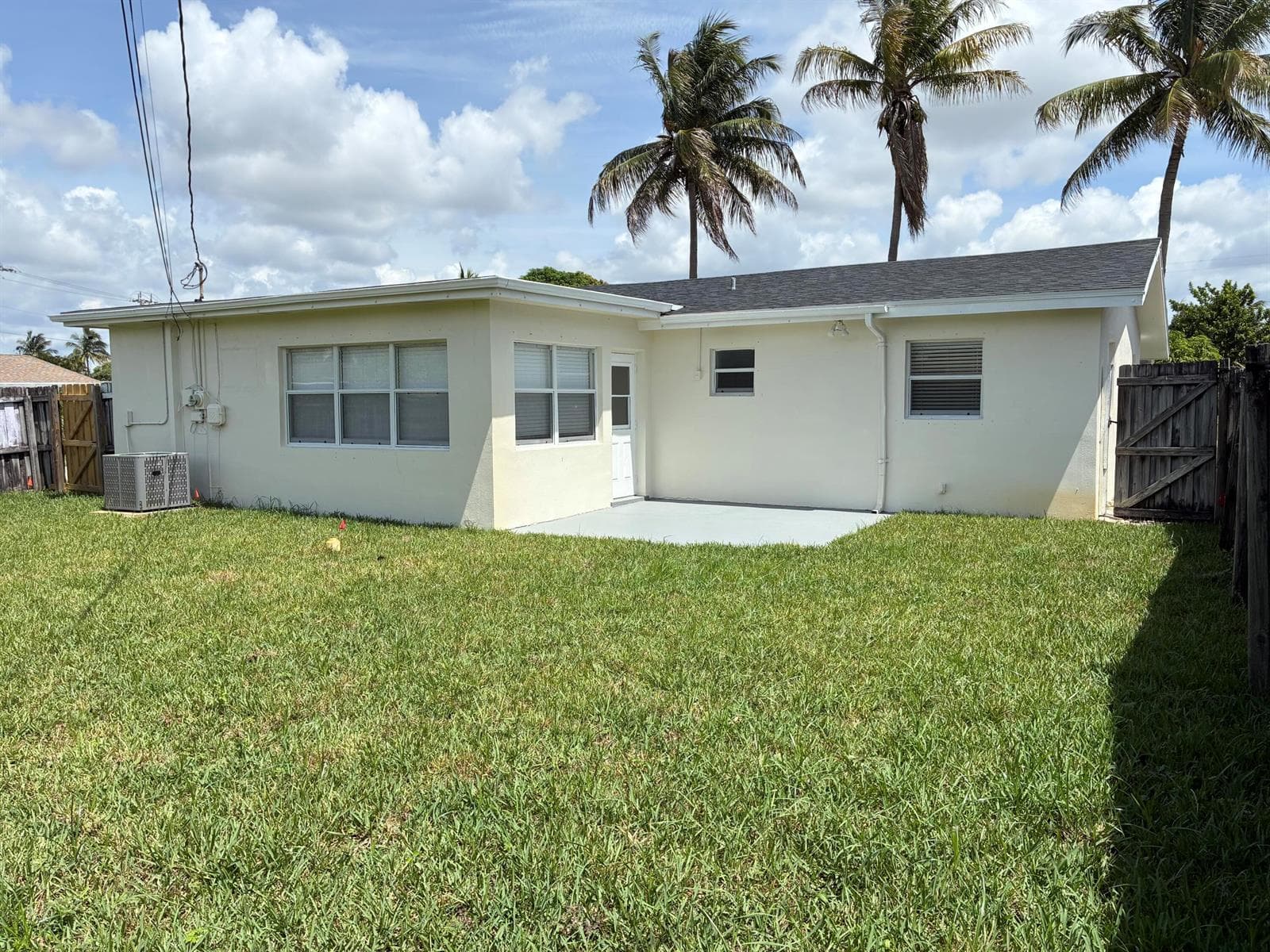 1142 GARNETT Street, Lantana, FL 33462 photo 2