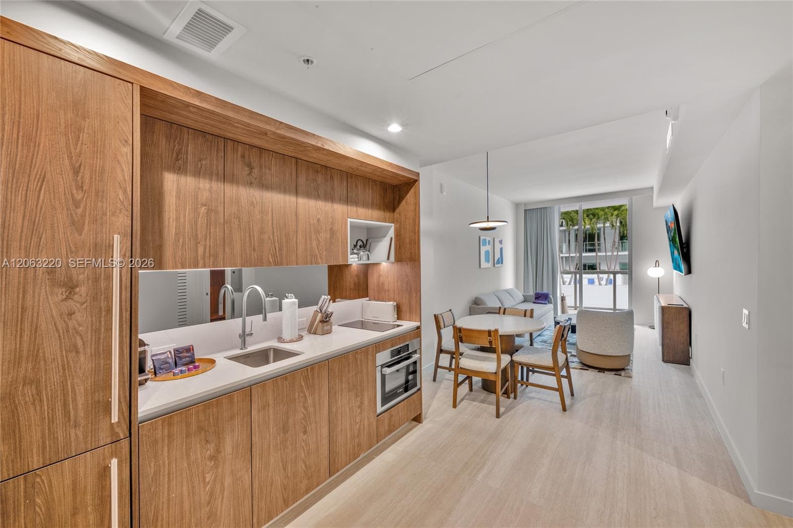 1611 SW 2nd Ave # 414, Miami, FL 33129