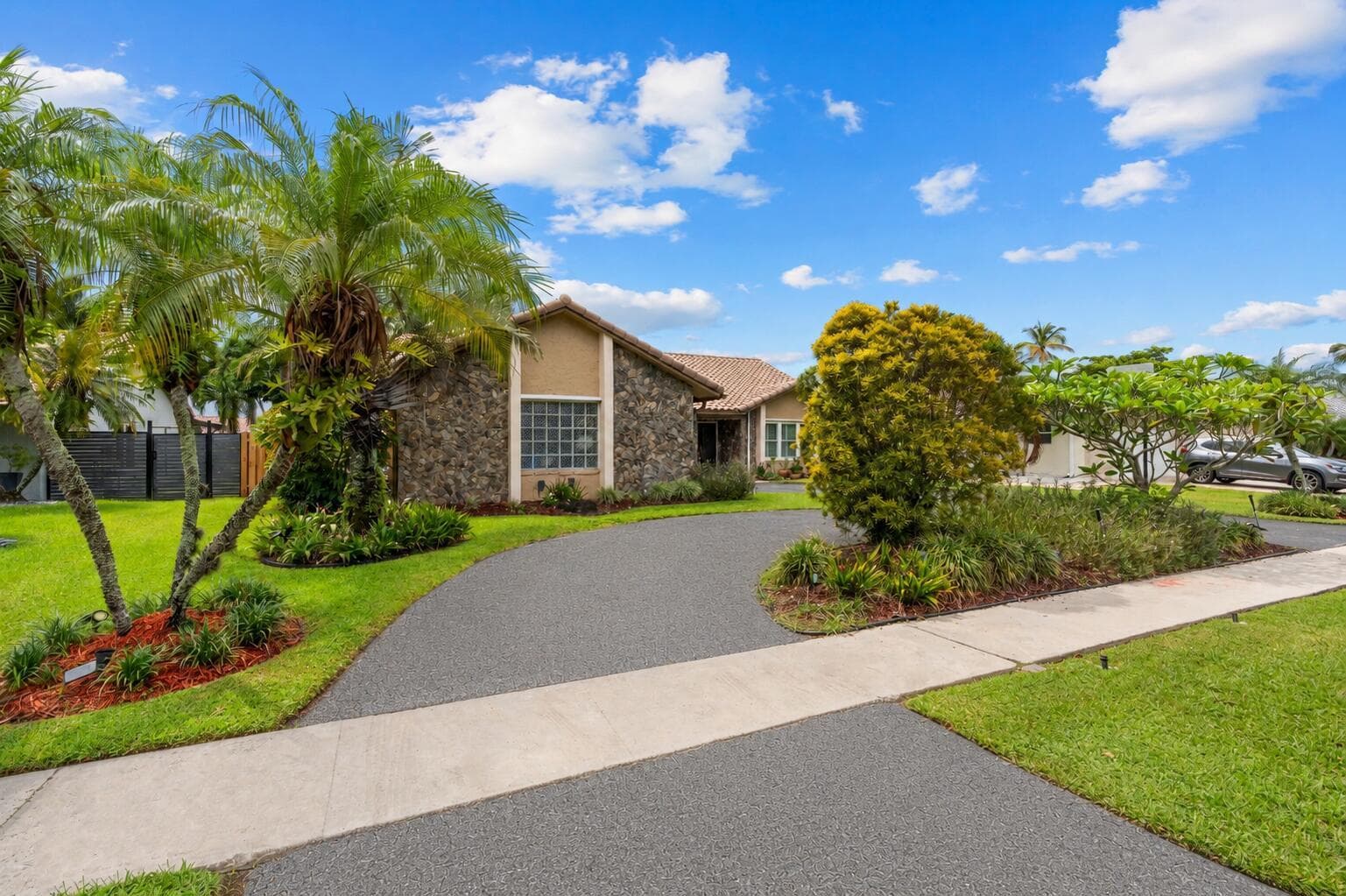 1491 NW 99TH Avenue, Plantation, FL 33322 photo 3