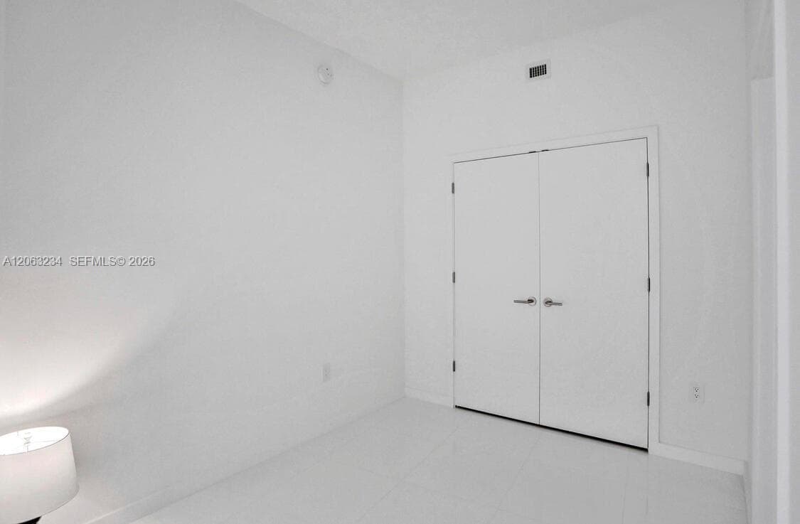 851 NE 1st Ave # 3510, Miami, FL 33132 photo 3