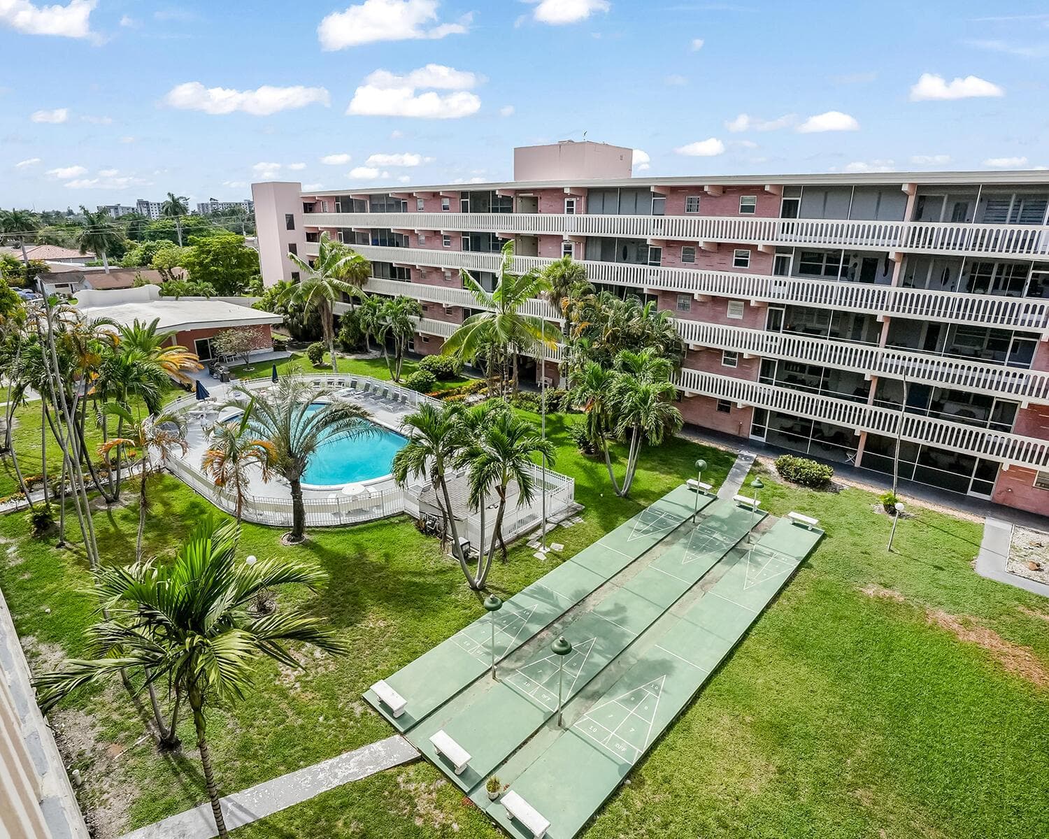 180 NE 12th Avenue # 15E, Hallandale Beach, FL 33009