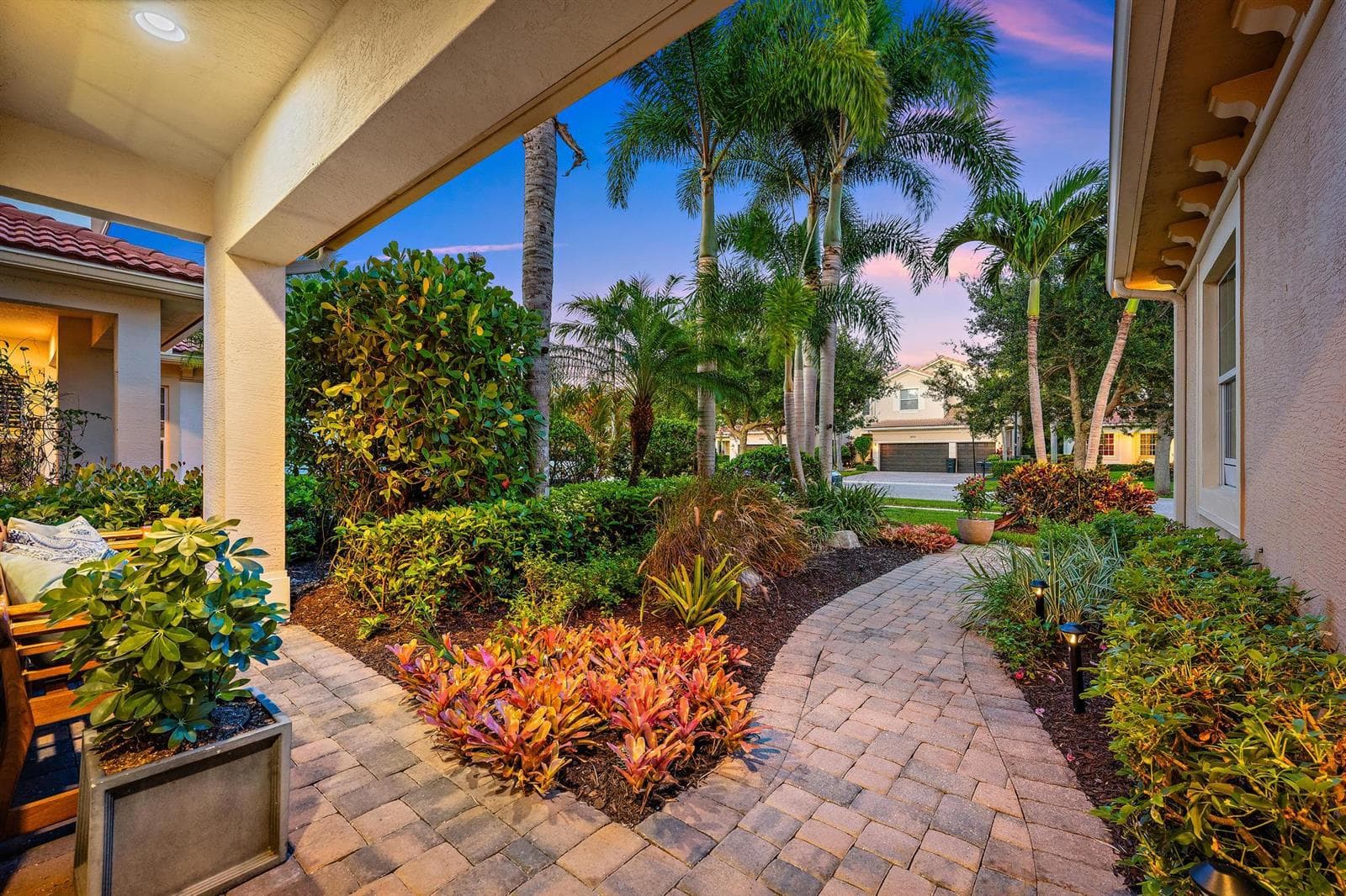 12132 Aviles Circle, Palm Beach Gardens, FL 33418 photo 2
