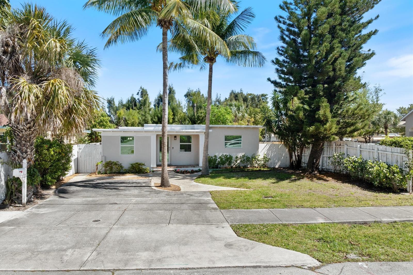 543 NE 3rd Avenue, Delray Beach, FL 33444 photo 3