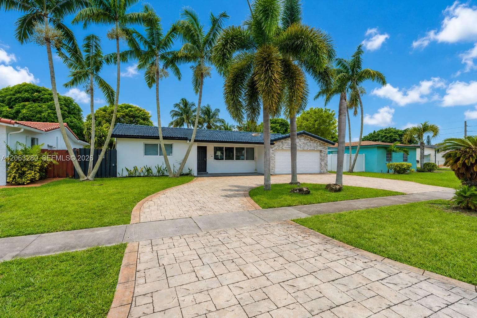 5424 Garfield St, Hollywood, FL 33021 photo 2
