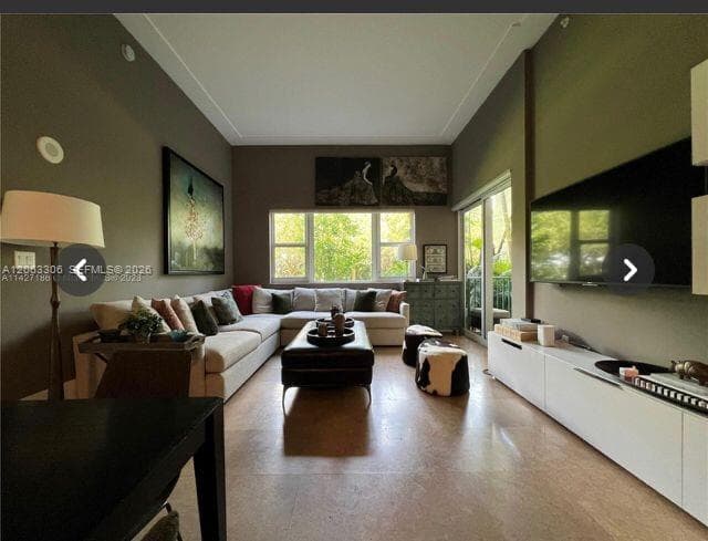 20000 E Country Club Dr # 114, Aventura, FL 33180