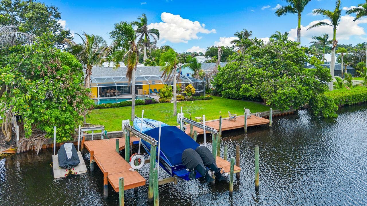 622 SW Pine Tree Lane, Palm City, FL 34990 photo 5