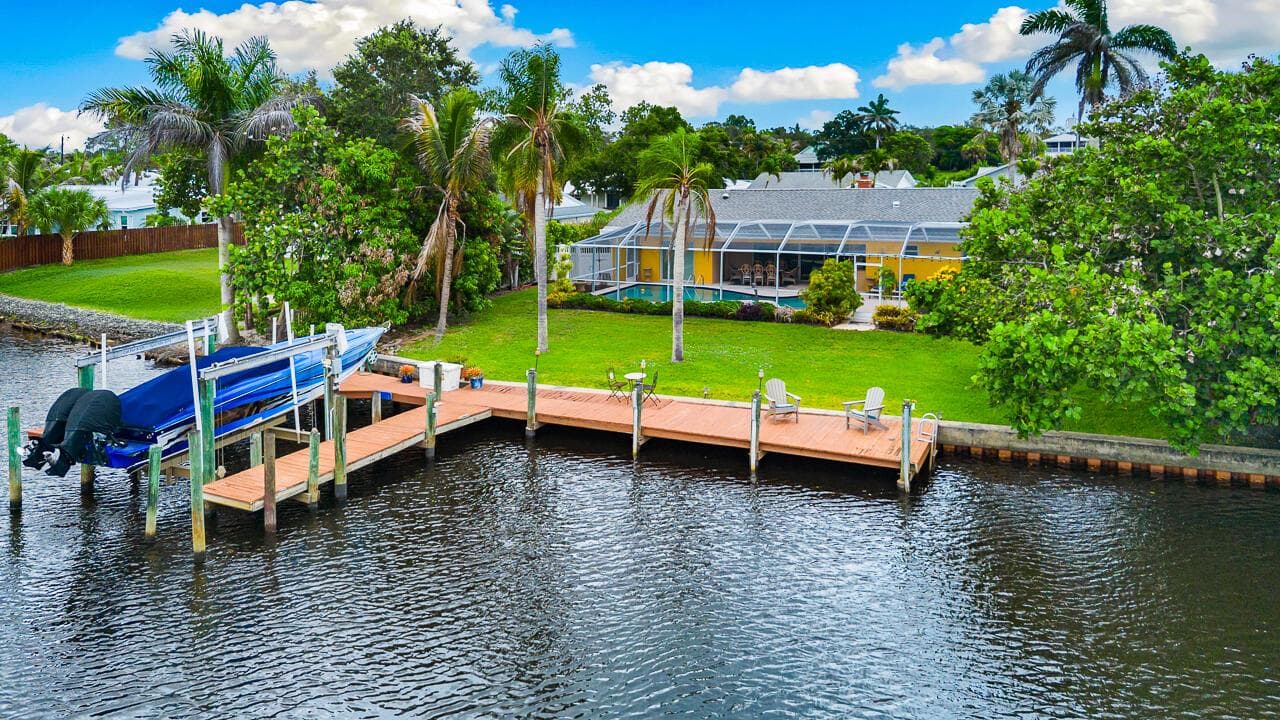 622 SW Pine Tree Lane, Palm City, FL 34990 photo 4