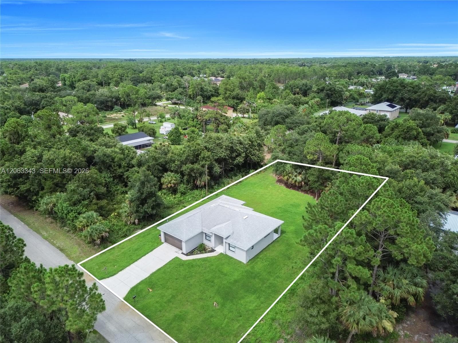 516 DAYTON AVE, Lehigh Acres, FL 33972 photo 3
