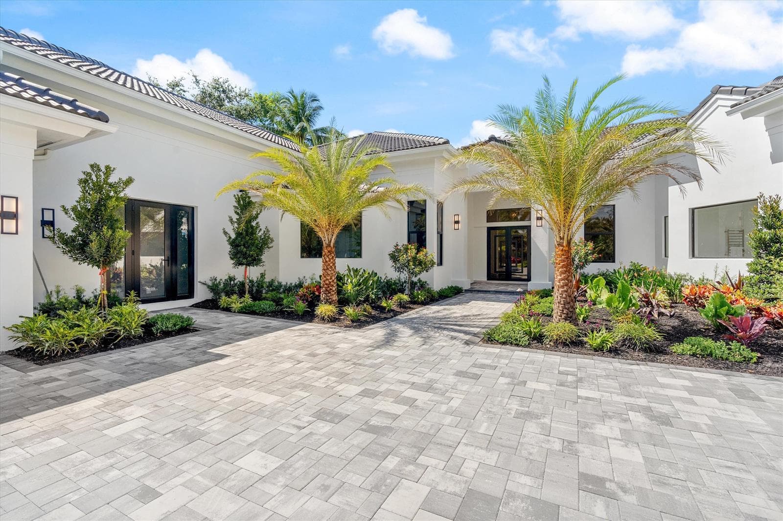 2525 Seminole Circle, West Palm Beach, FL 33409 photo 4