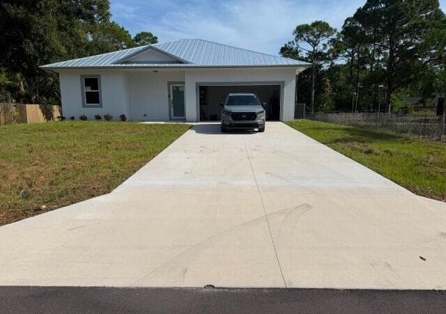 281 BALI SE, Palm Bay, FL 32909
