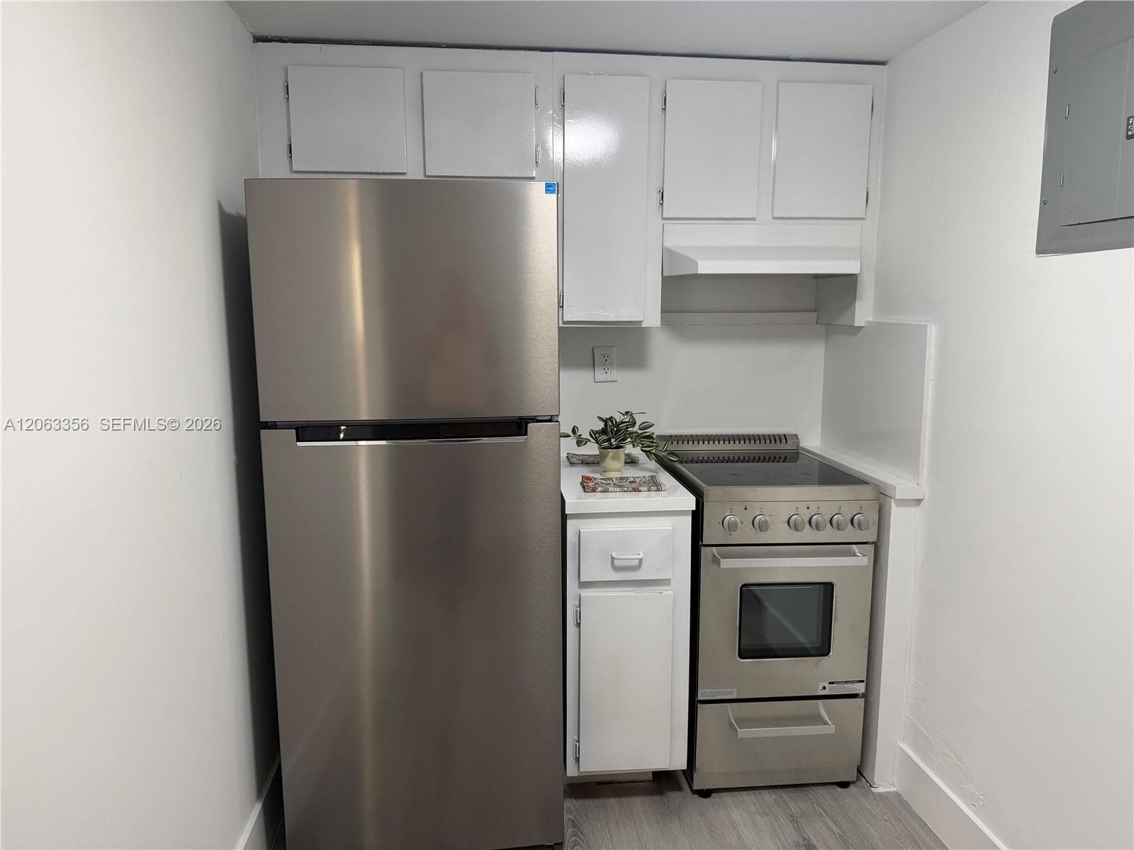6980 NW 186th St # 3-423A, Hialeah, FL 33015 photo 3