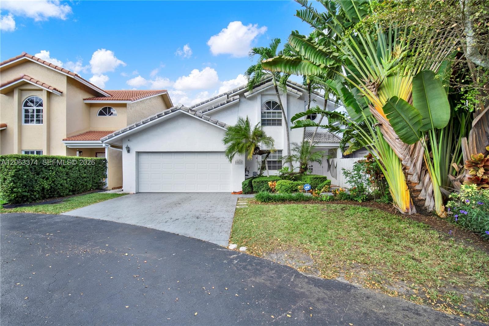 10825 SW 91st Ln, Miami, FL 33176 photo 2