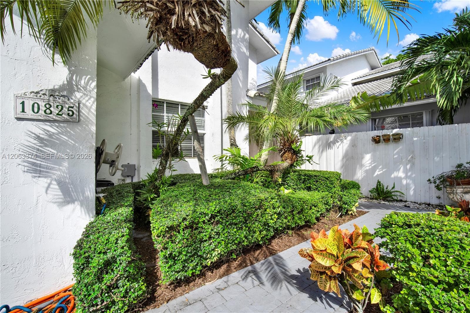 10825 SW 91st Ln, Miami, FL 33176 photo 4
