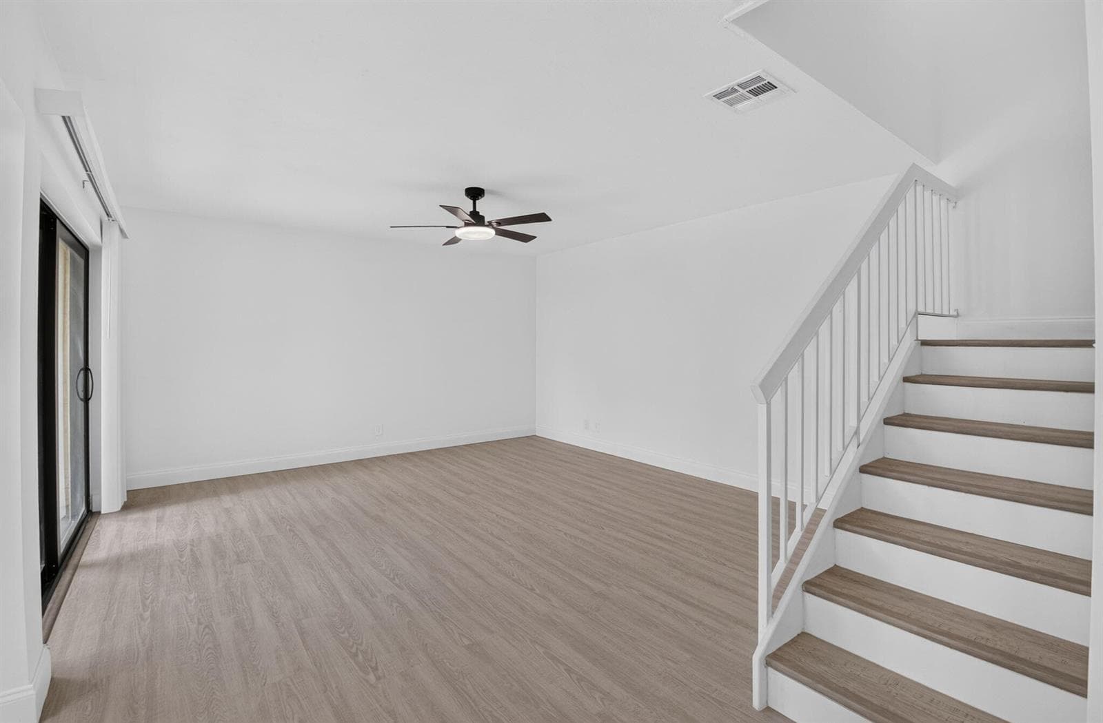 6352 SEVEN SPRINGS Boulevard # B, FL 33463 photo 5