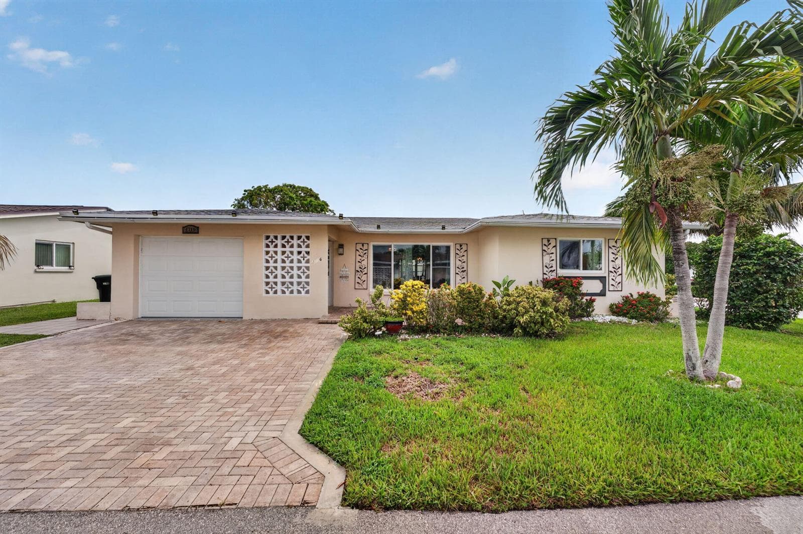 4716 NW 49TH Place, Tamarac, FL 33319