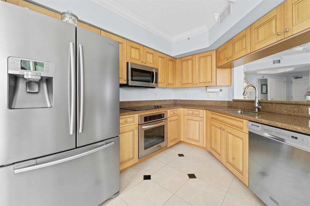347 N NEW RIVER Drive E # 1004, Fort Lauderdale, FL 33301 photo 5