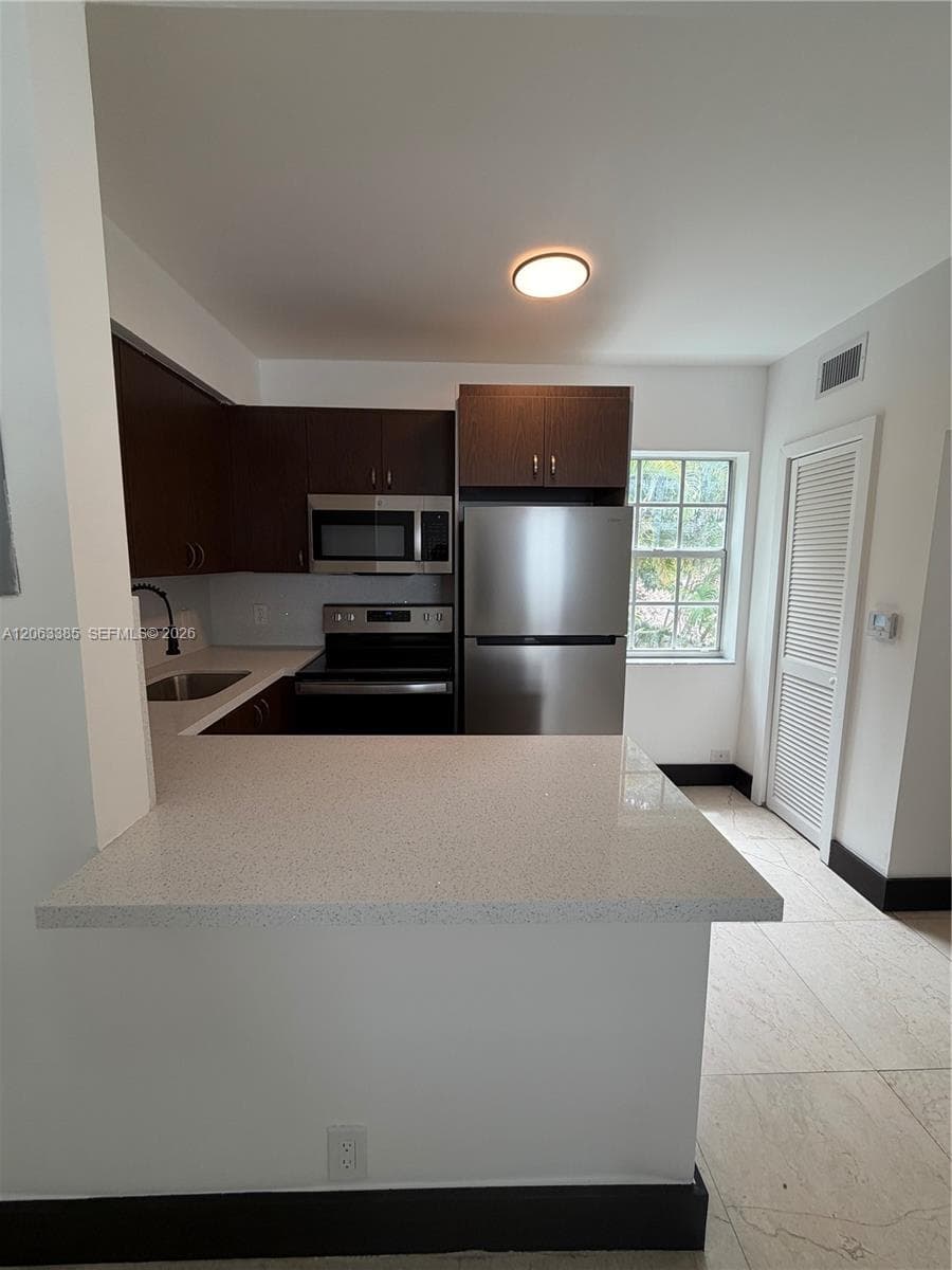 551 NE 62nd St # 14, Miami, FL 33138 photo 5