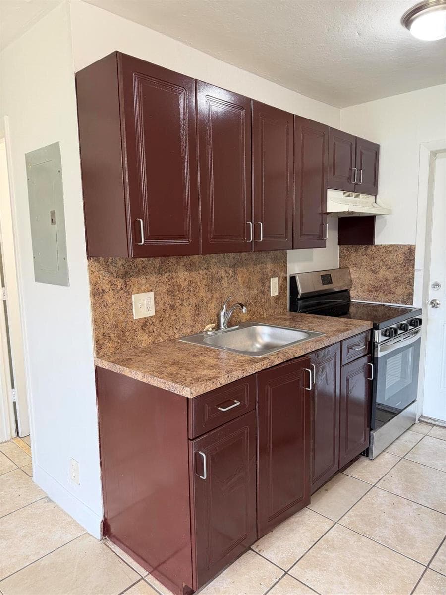 1124 NW 2ND Street # 2, Fort Lauderdale, FL 33311 photo 3