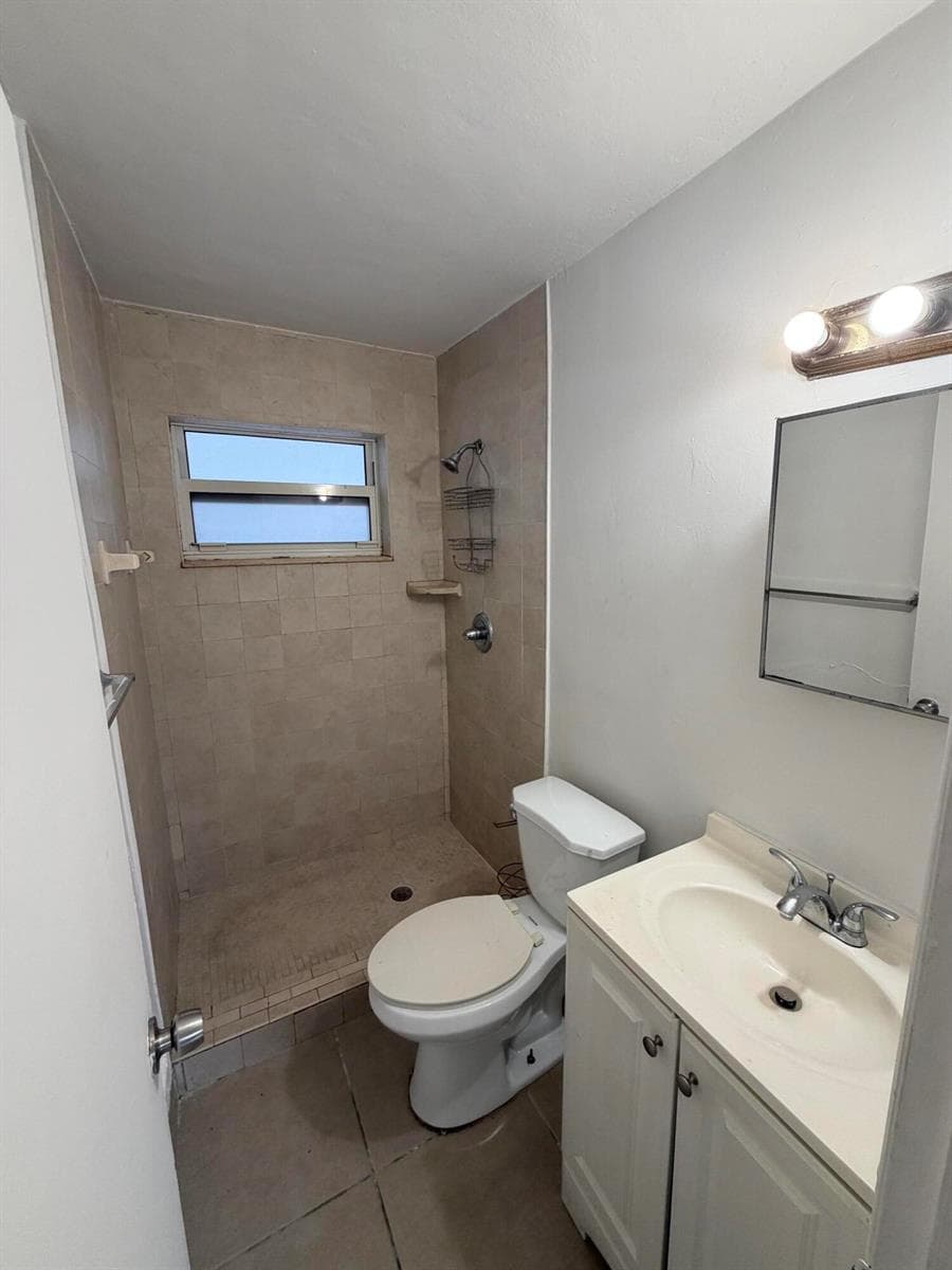 1124 NW 2ND Street # 2, Fort Lauderdale, FL 33311 photo 5