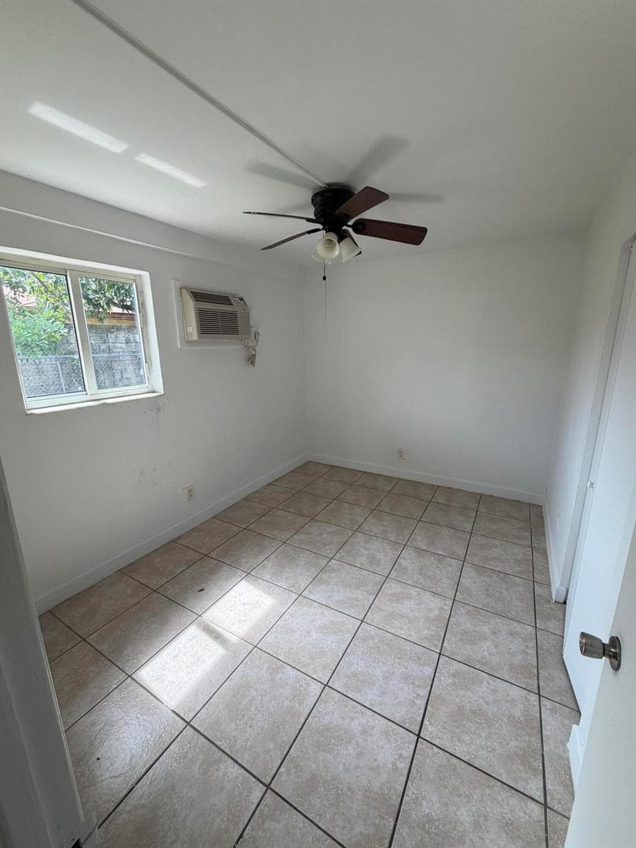 1124 NW 2ND Street # 2, Fort Lauderdale, FL 33311 photo 4