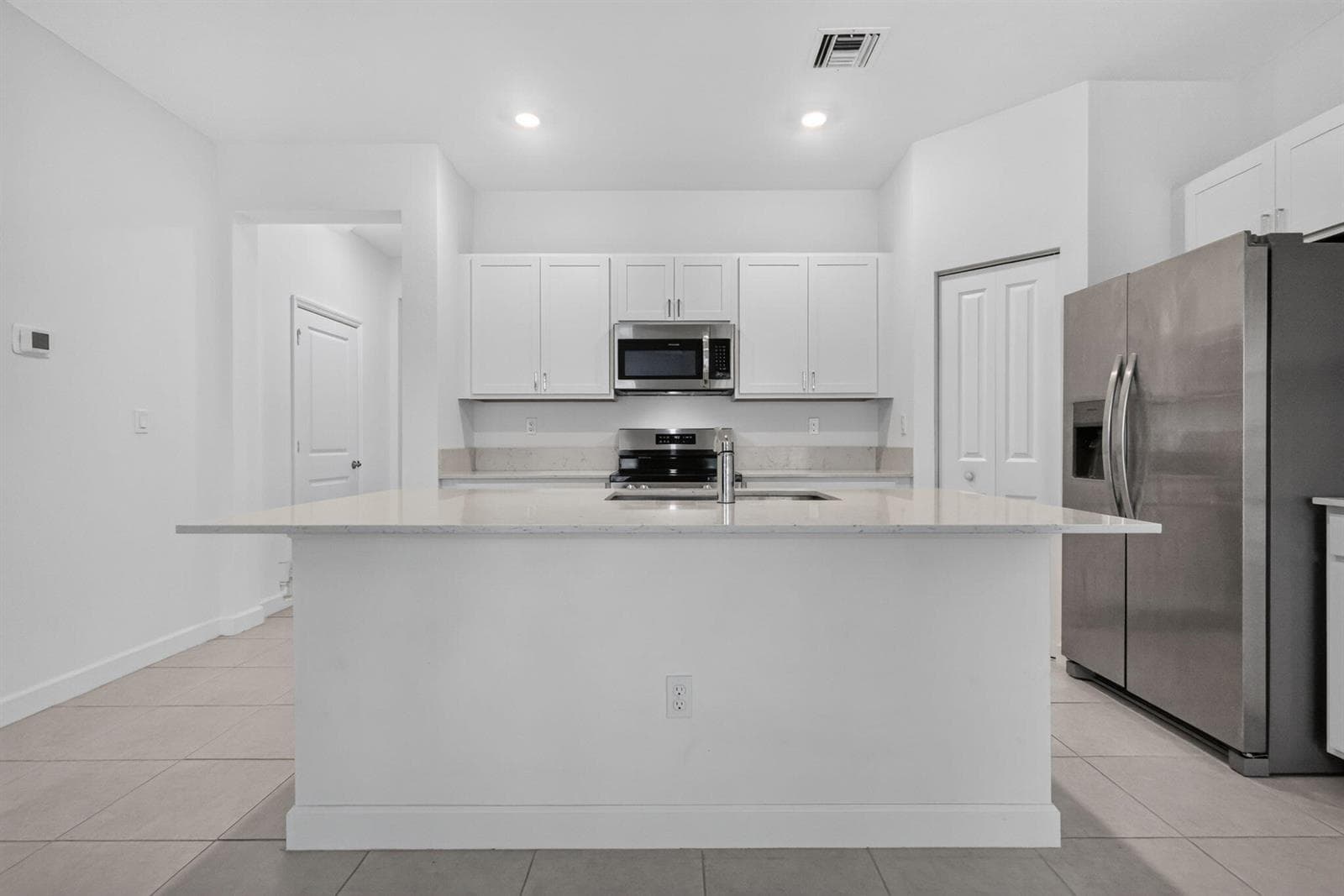 4168 Lagoon Shore Drive, Lake Worth, FL 33467 photo 4