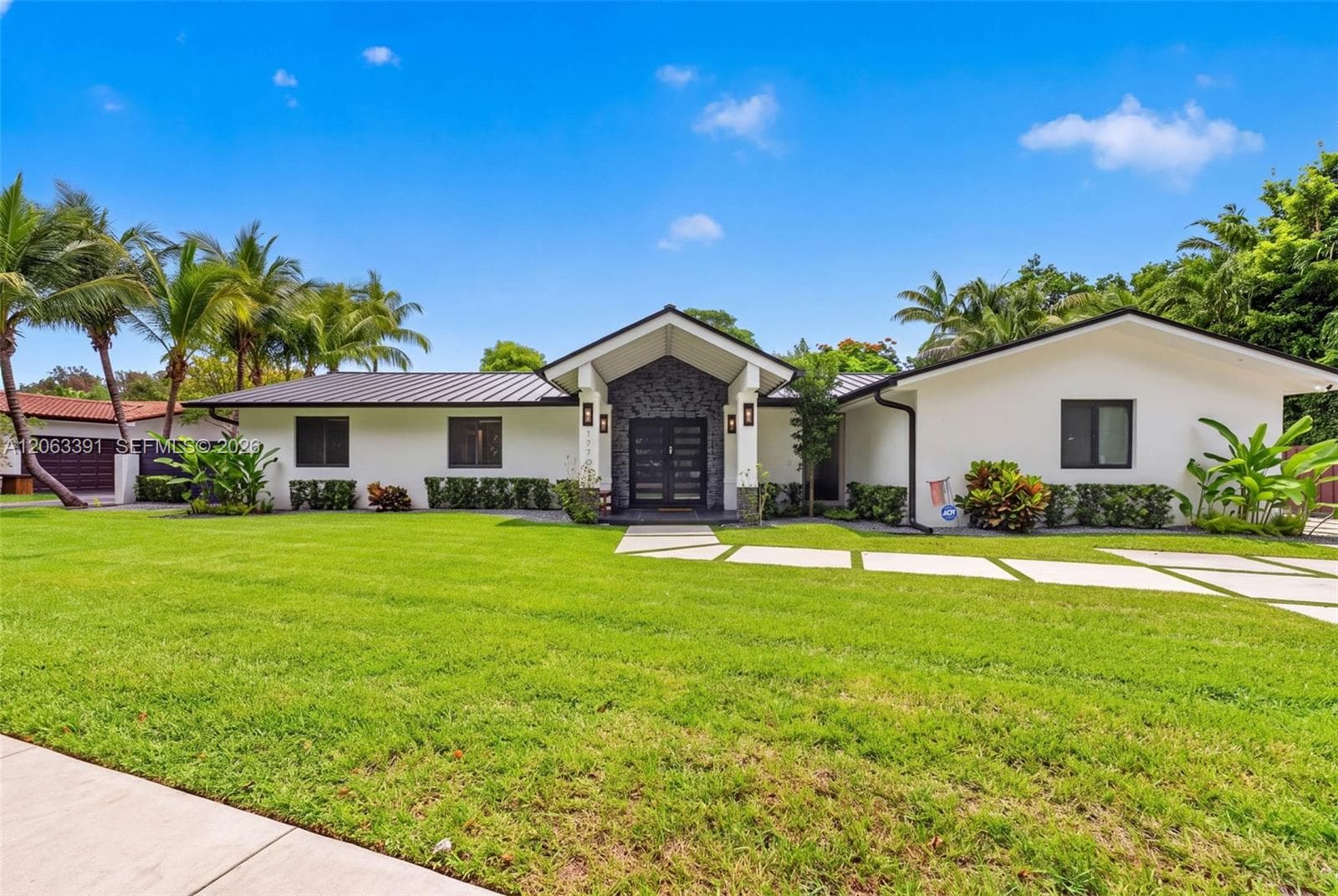17701 SW 87th Ave, Palmetto Bay, FL 33157 photo 2