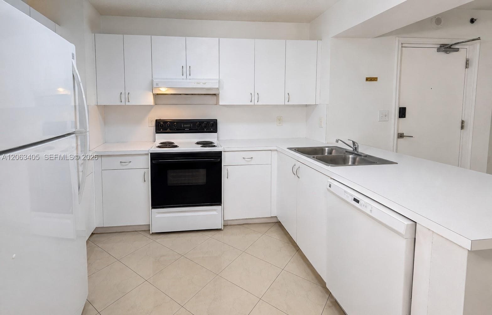 104 SW 9th St # 1403, Miami, FL 33130 photo 3