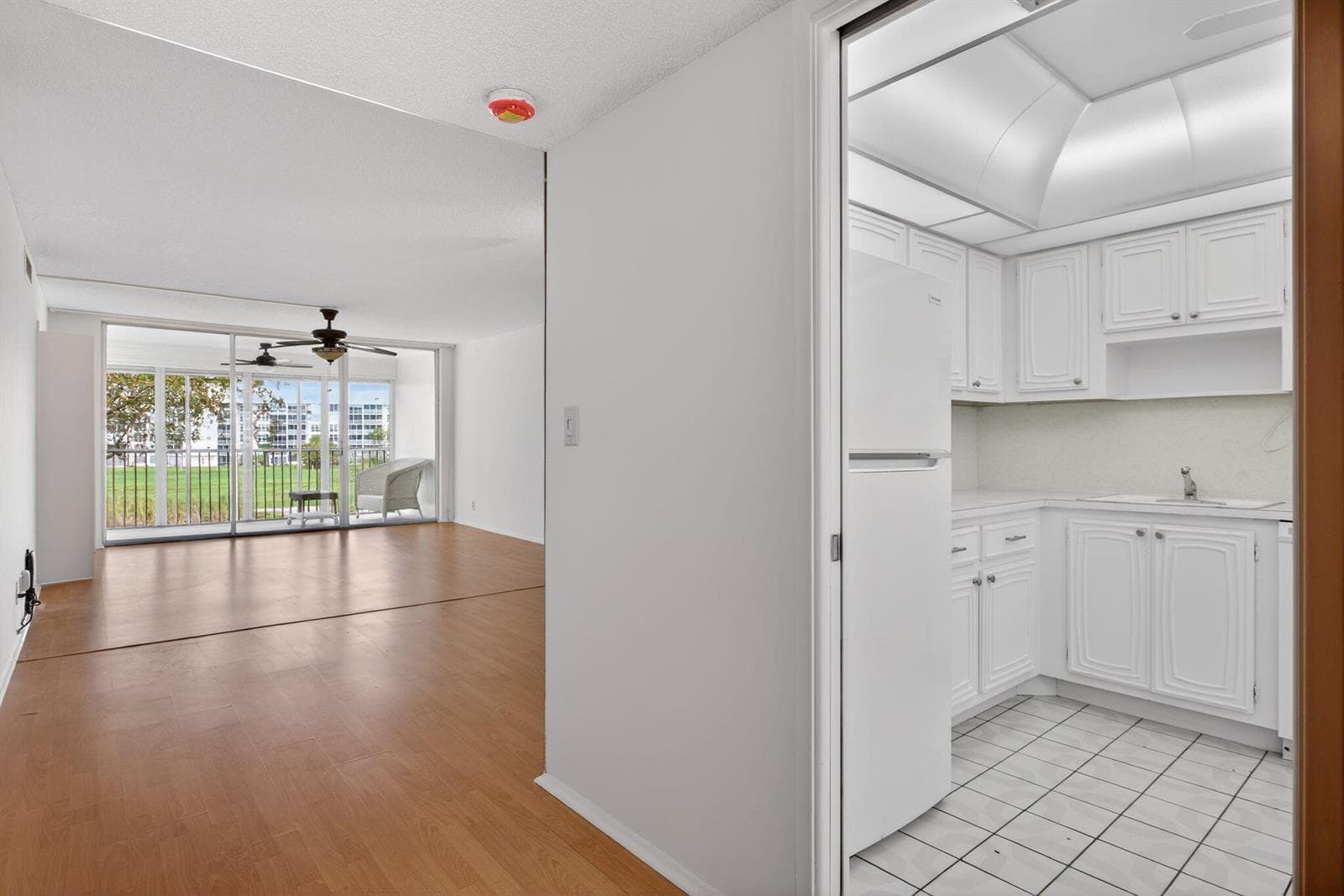 2651 S Palm Aire Drive # 302, Pompano Beach, FL 33069 photo 3