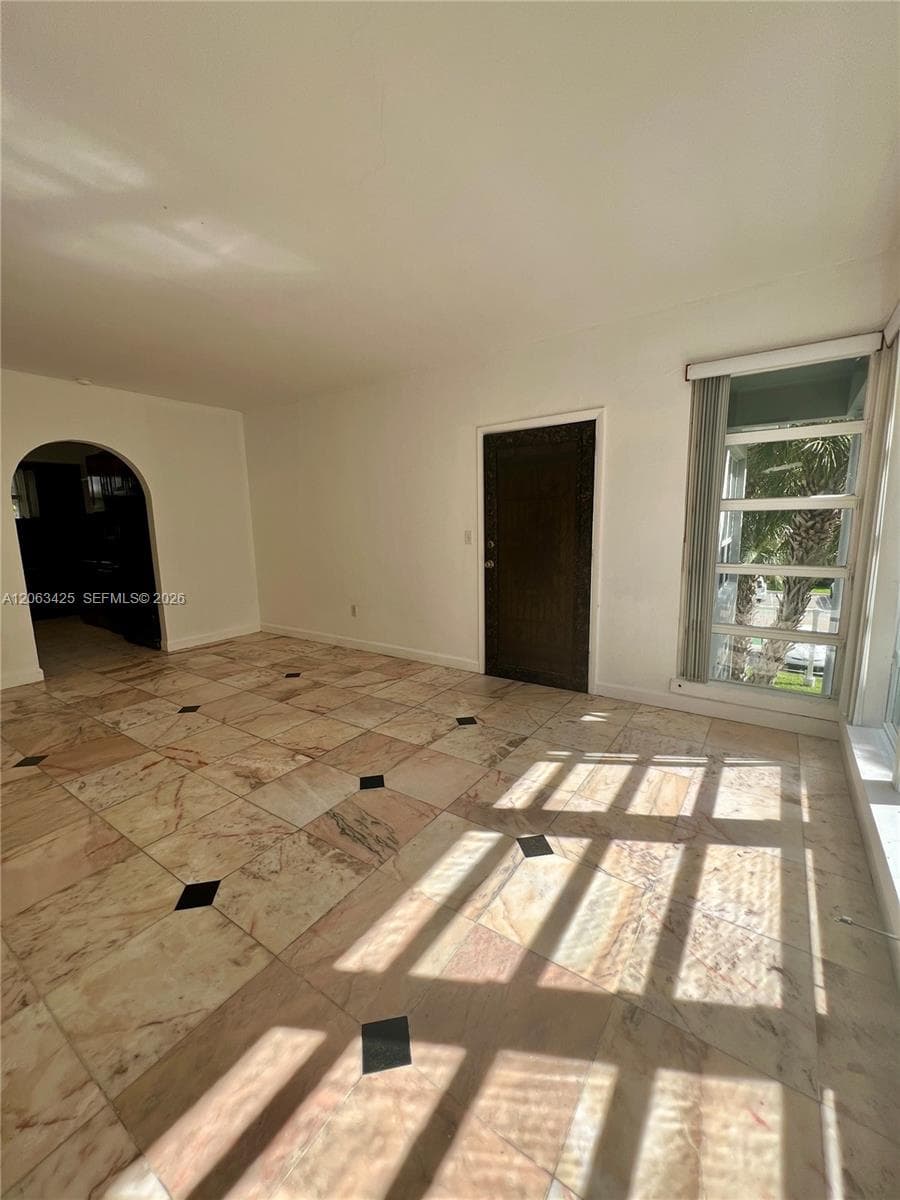 9350 E Bay Harbor Dr # 6, Bay Harbor Islands, FL 33154 photo 2