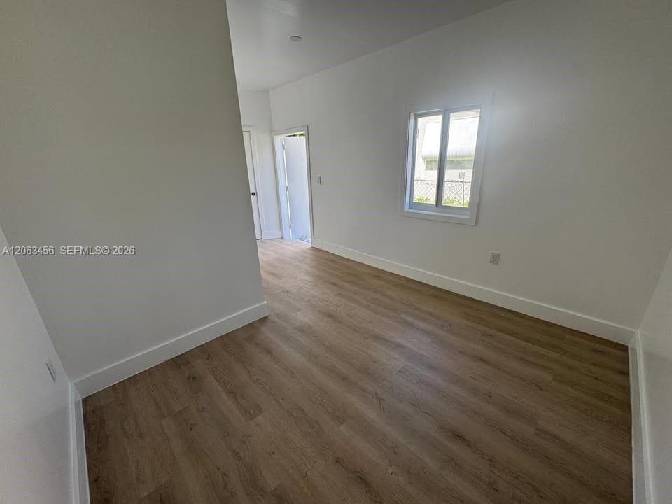 670 NE 166th St # front, Miami, FL 33162 photo 4