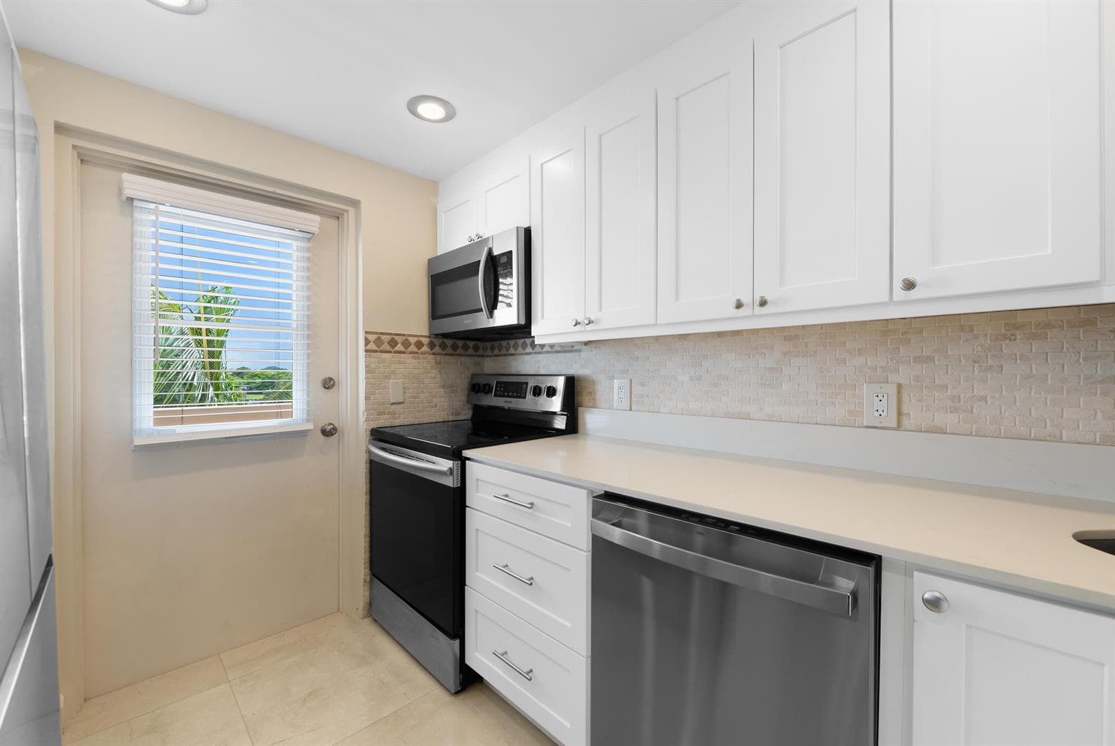400 N FEDERAL Highway # 408, Deerfield Beach, FL 33441 photo 4
