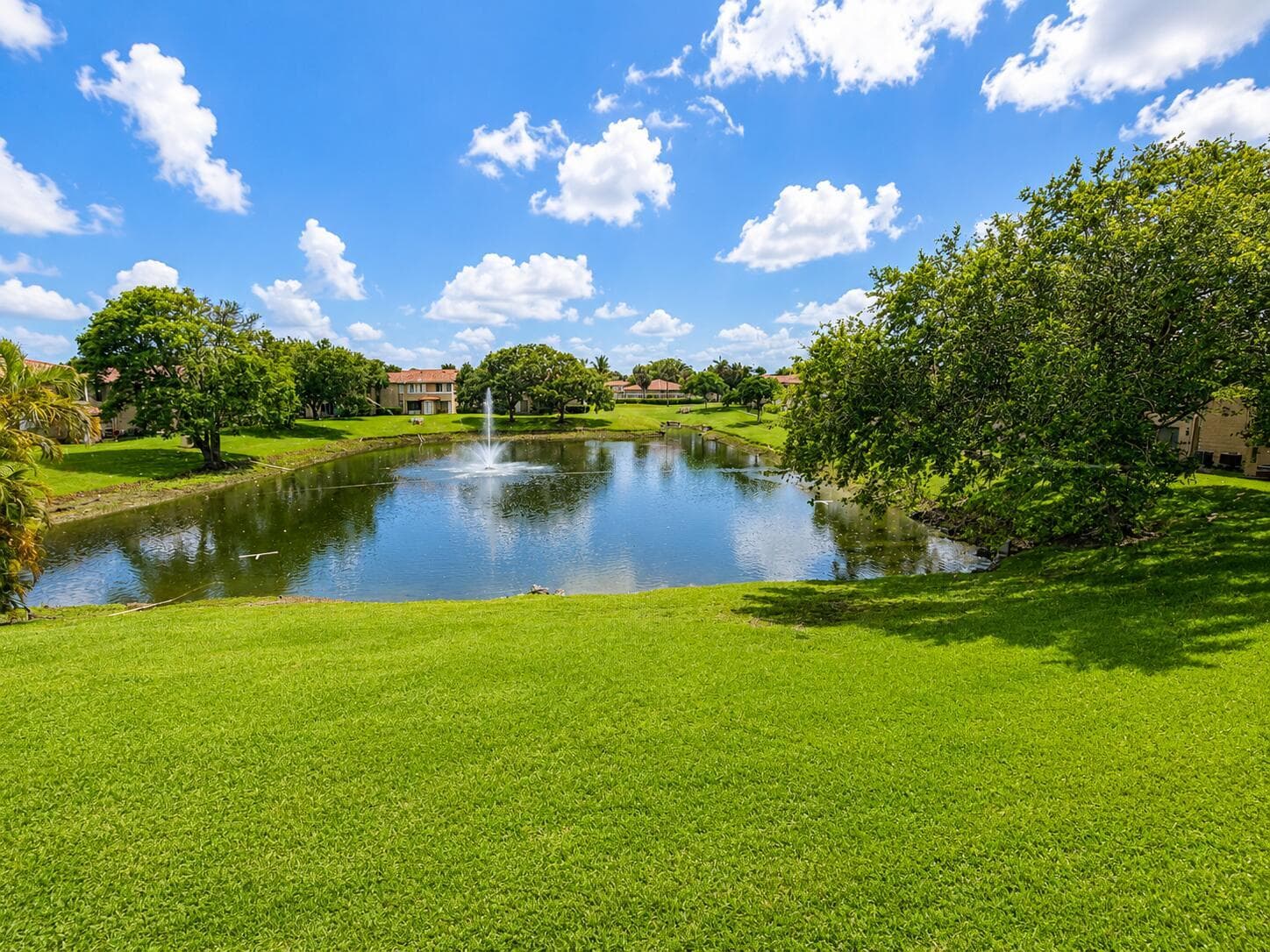 918 TWIN LAKES Drive # 8-M, Coral Springs, FL 33071 photo 2