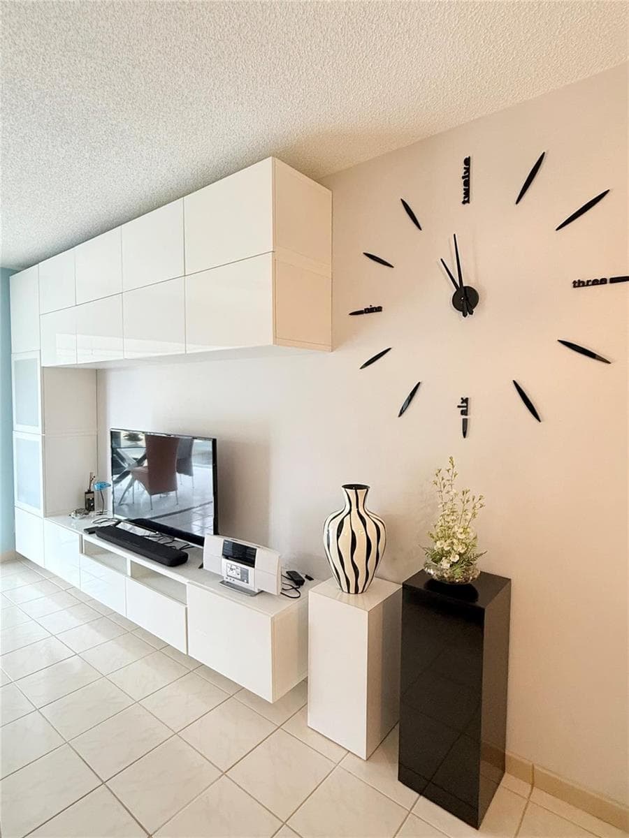 5171 W Oakland Park Boulevard # 312, Lauderdale Lakes, FL 33313 photo 4