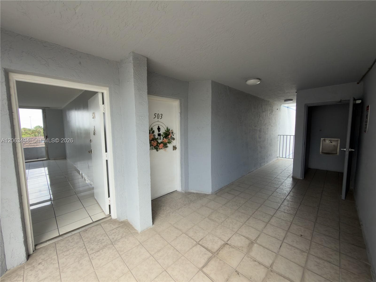 8231 NW 8th St # 2-504, Miami, FL 33126 photo 3