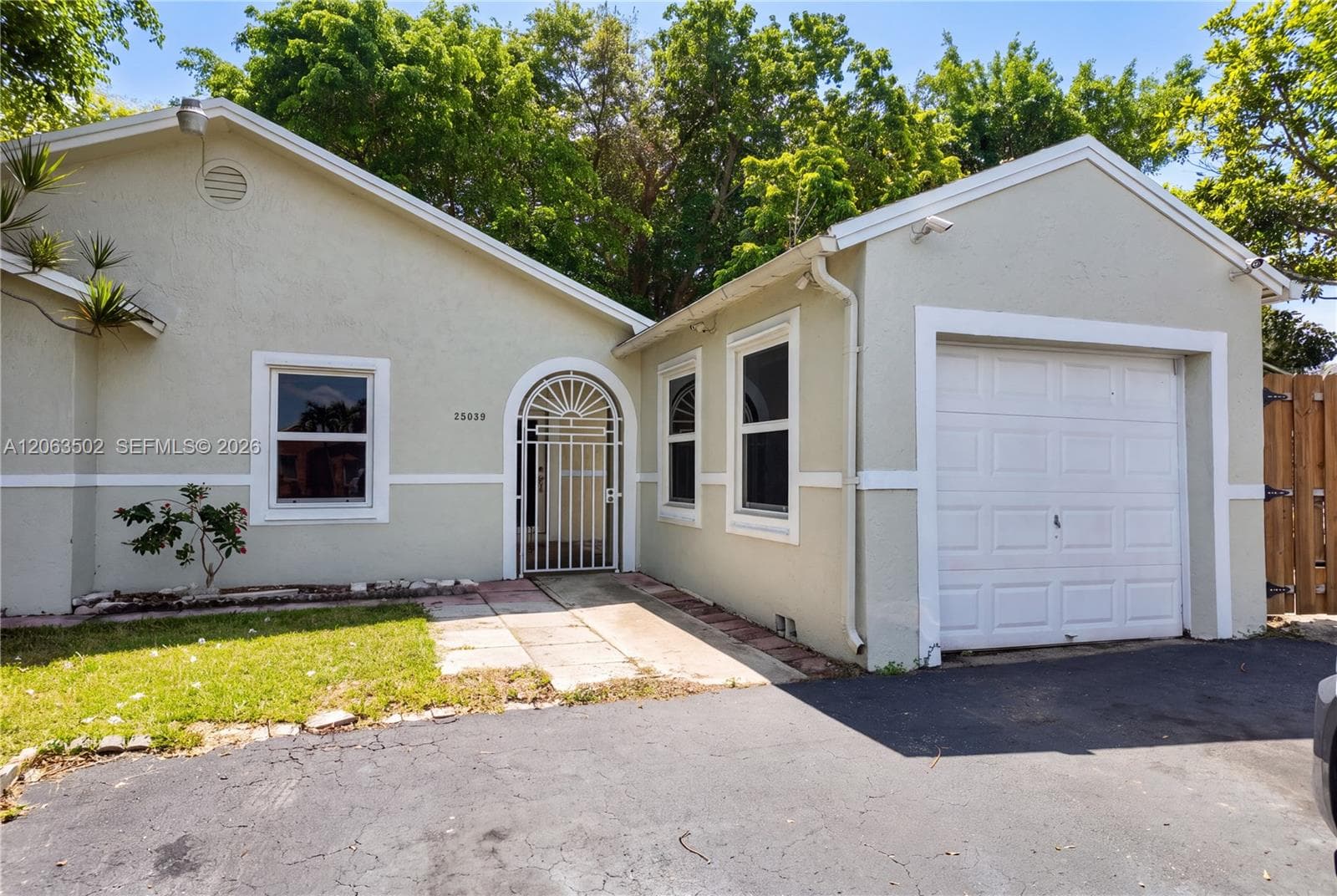 25039 SW 127th Pl, Homestead, FL 33032 photo 2
