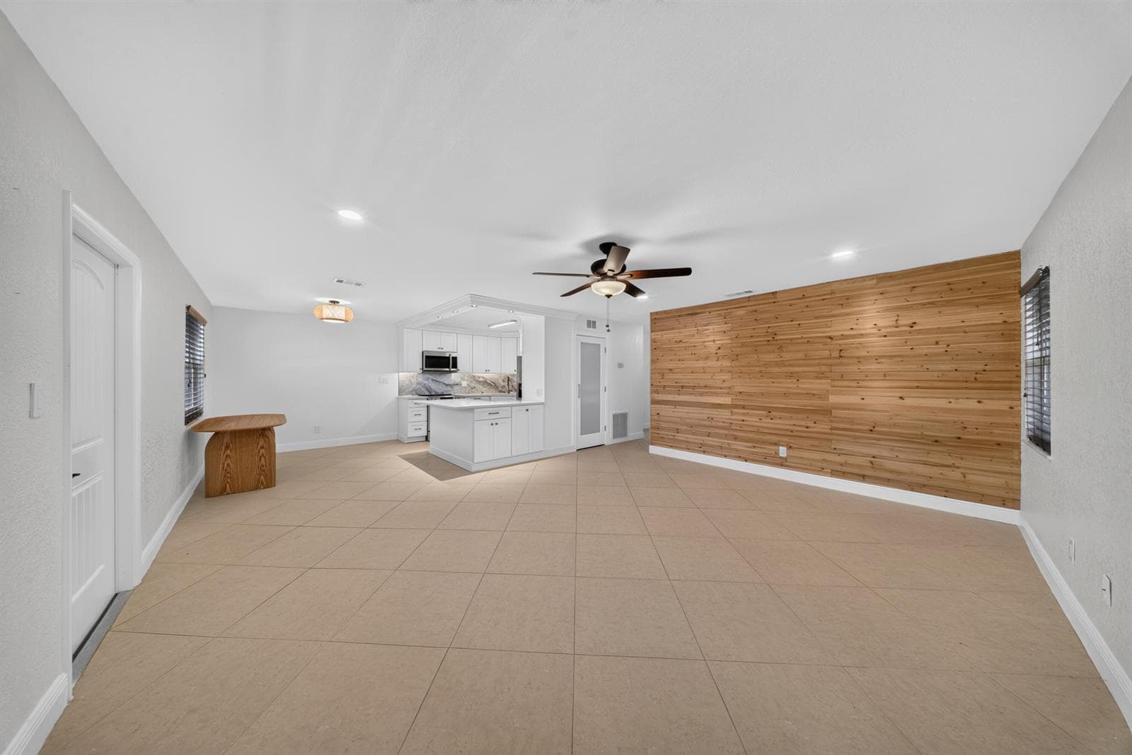 2319 Tamarind Drive, Fort Pierce, FL 34949 photo 4