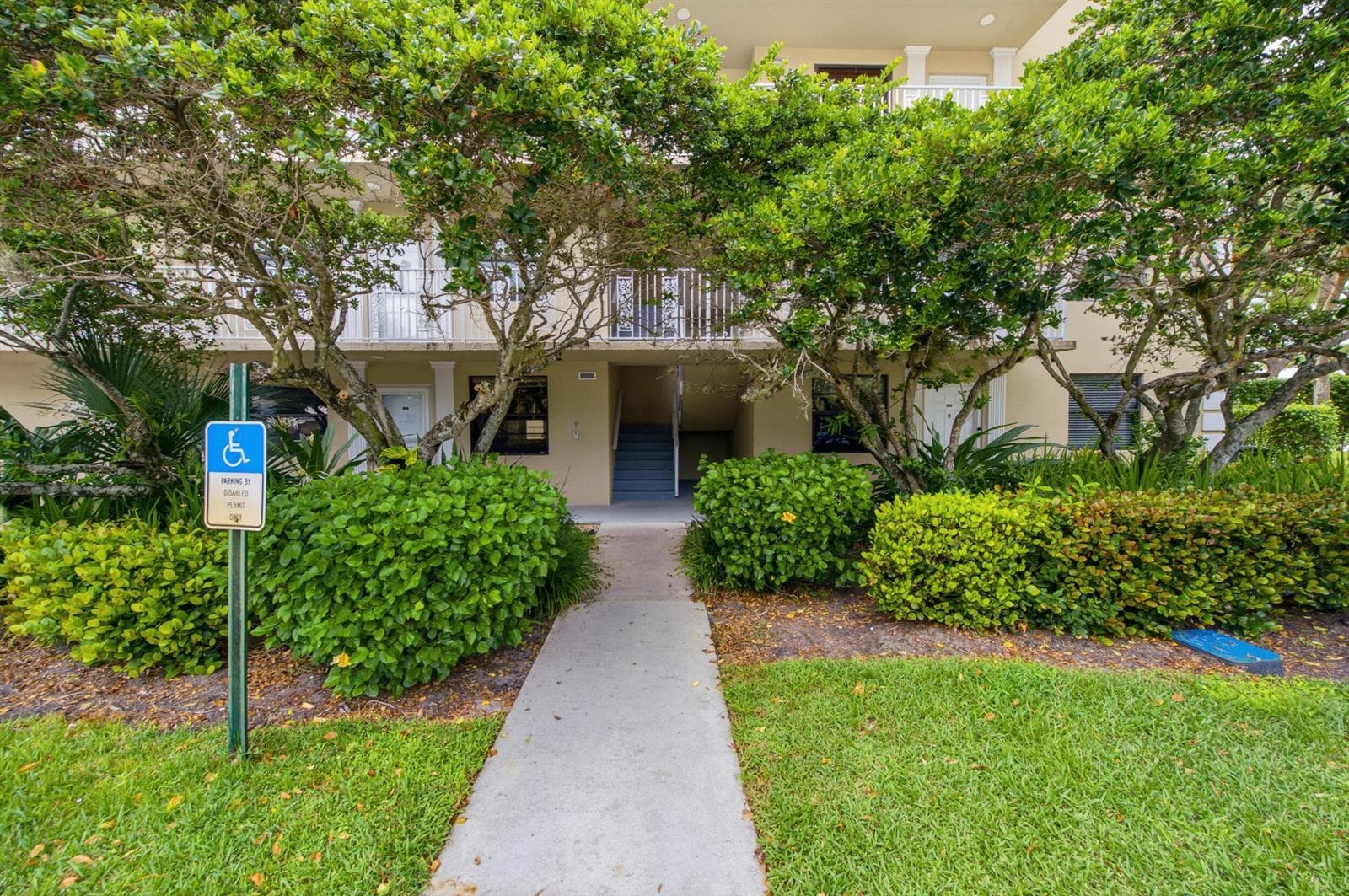 3515 VILLAGE Boulevard # 206, West Palm Beach, FL 33409 photo 2