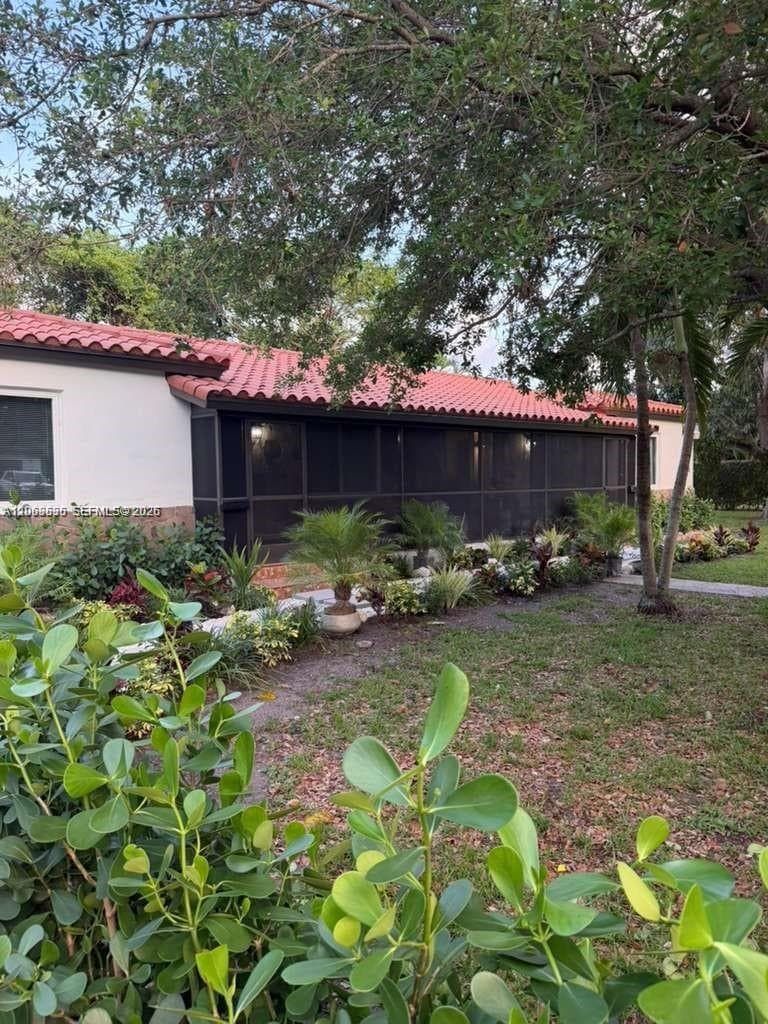 11201 NE 10th Ave # 11203, Biscayne Park, FL 33161