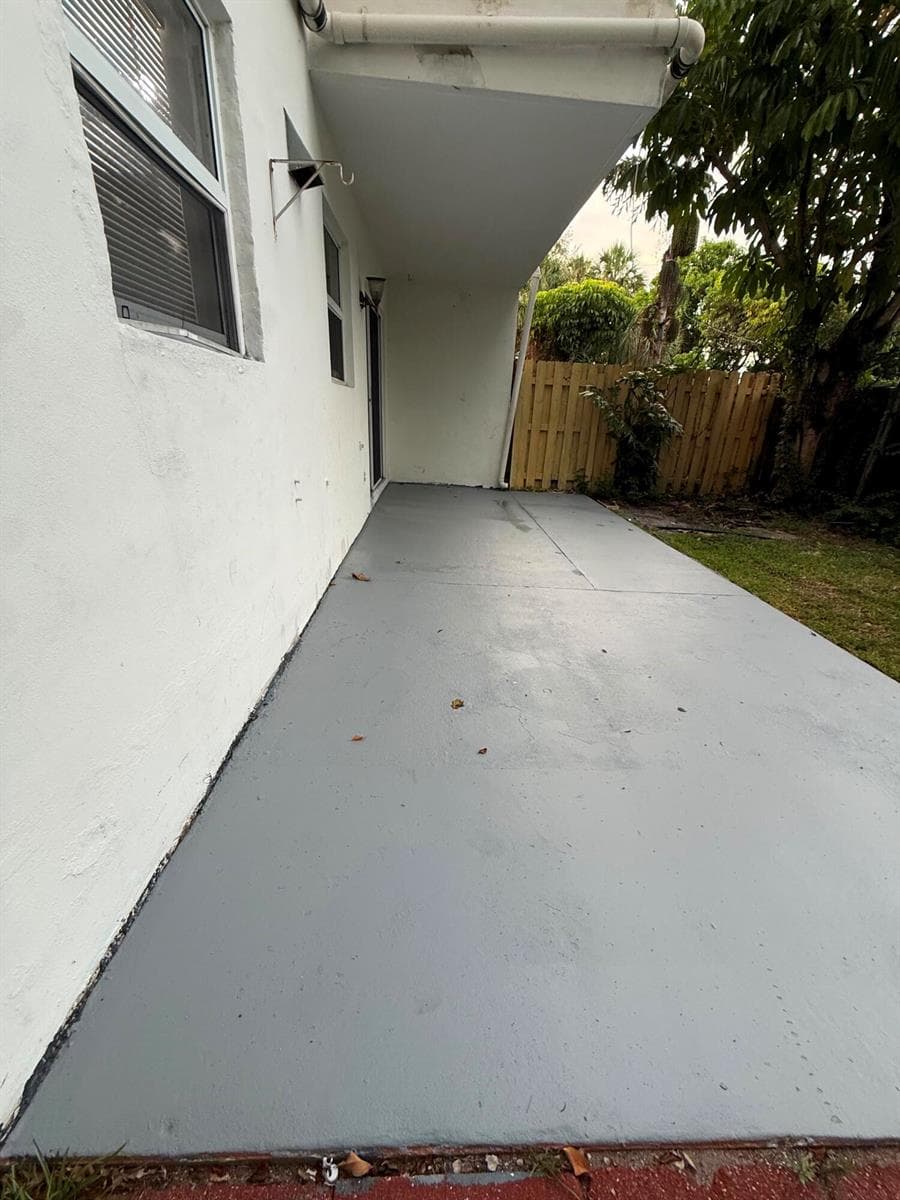 313 SW 1ST Court # L-3, Pompano Beach, FL 33060 photo 3