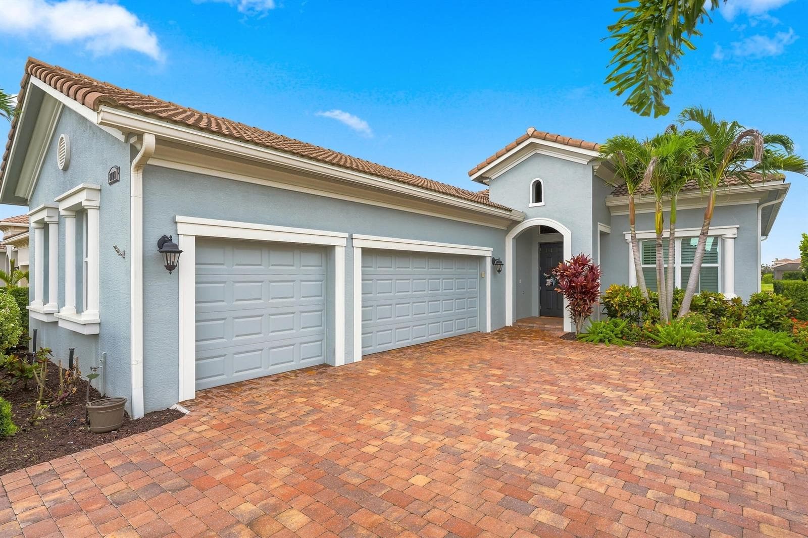 8809 SW Montova Way, Port St. Lucie, FL 34987 photo 2