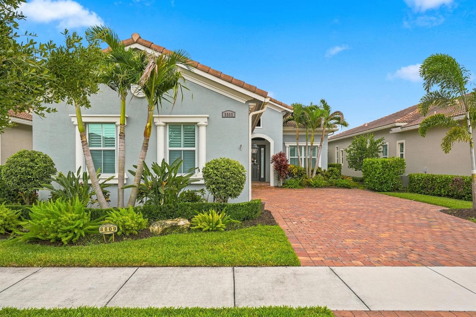 8809 SW Montova Way, Port St. Lucie, FL 34987 photo 3