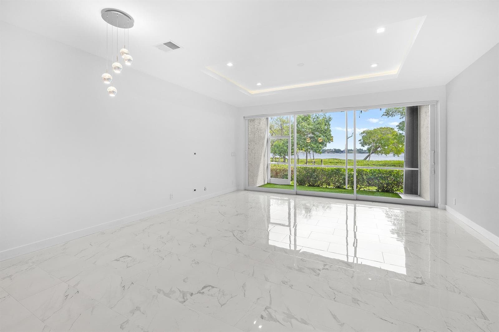 88 N Lakeshore Drive, Hypoluxo, FL 33462 photo 4