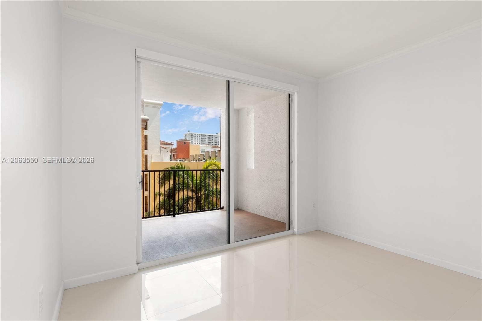 17100 N Bay Rd # 1712, Sunny Isles Beach, FL 33160