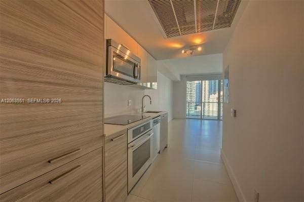 1300 Brickell Bay Dr # 2313, Miami, FL 33131