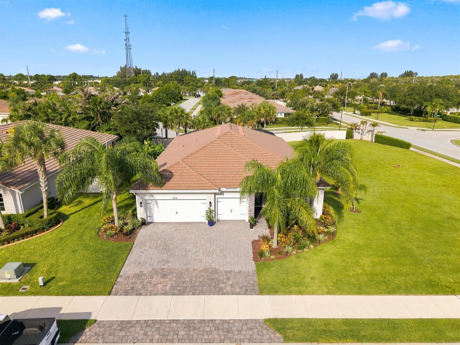 7314 SW KANTNER Drive, Stuart, FL 34997 photo 2