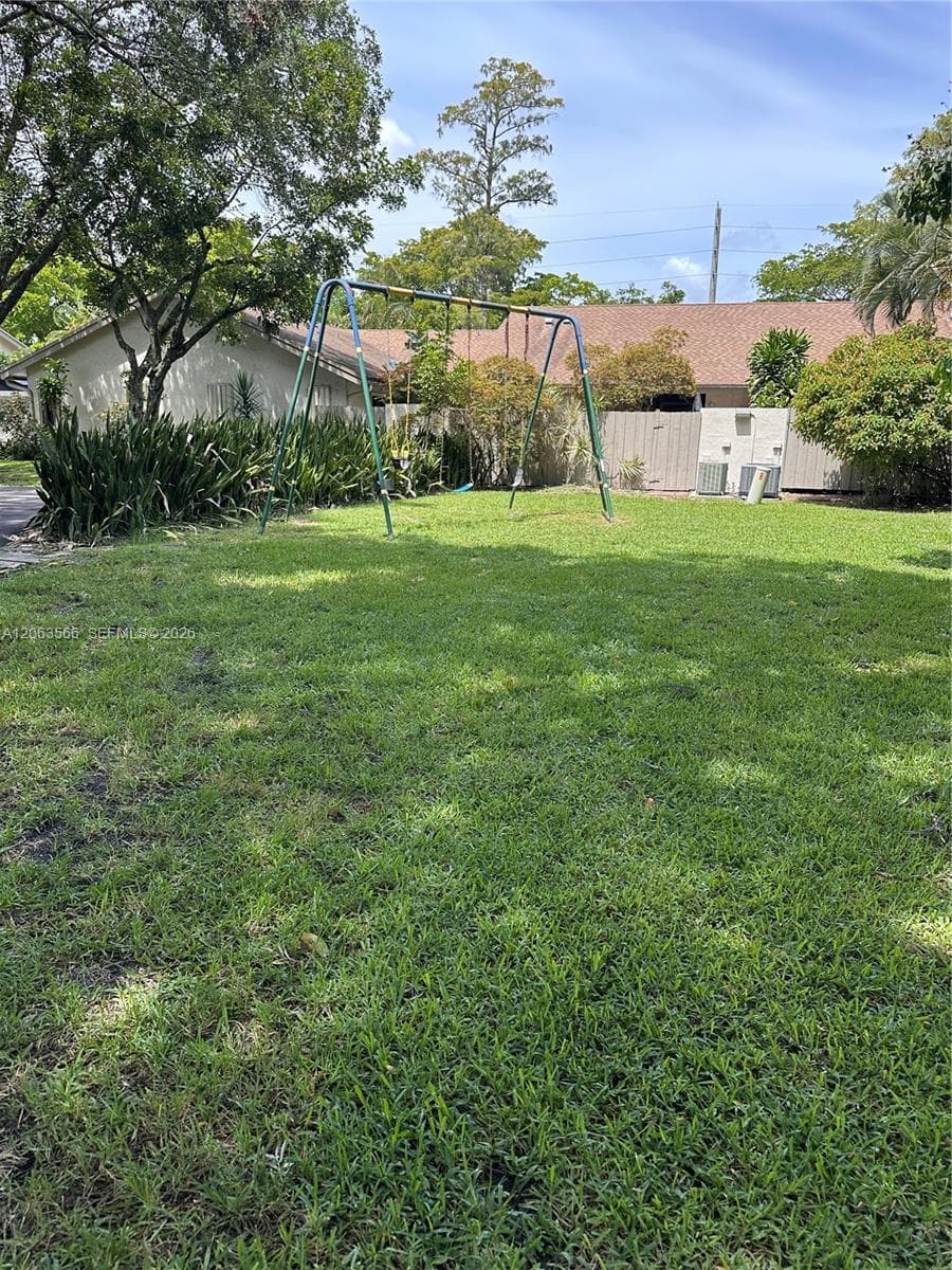3032 S Oakland Forest Dr # 2804, Oakland Park, FL 33309 photo 3
